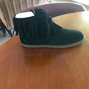 Aerosoles fringe black bootie never worn size 8.5